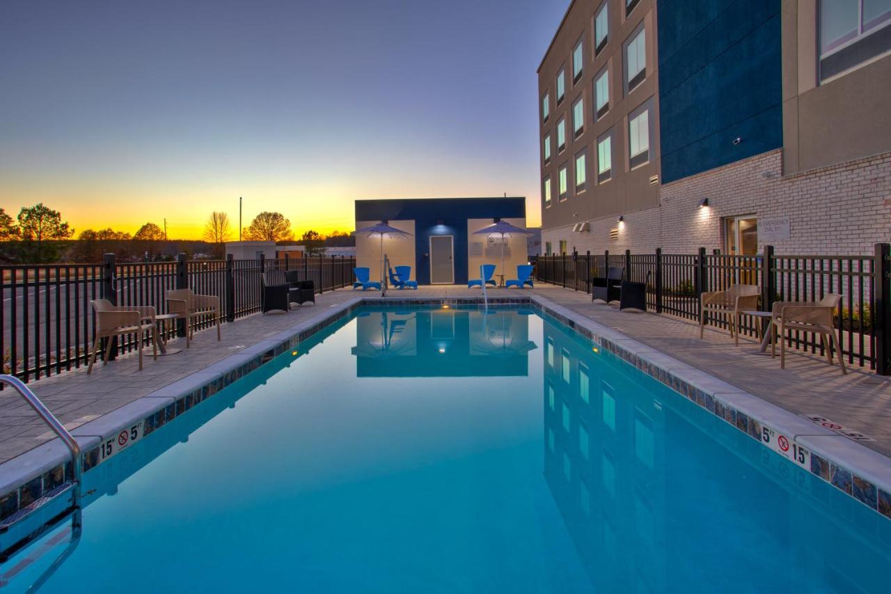 Hampton Inn Paris, Tn Экстерьер фото